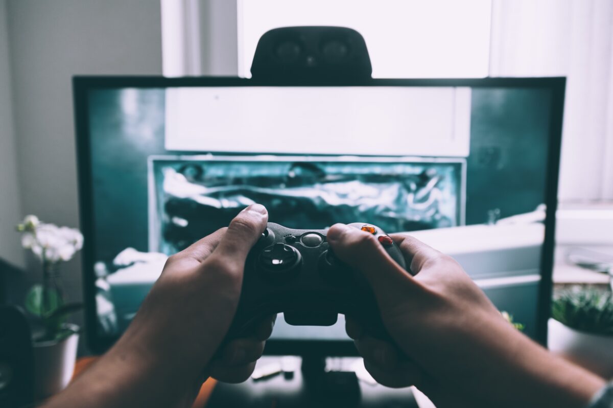 Gaming console