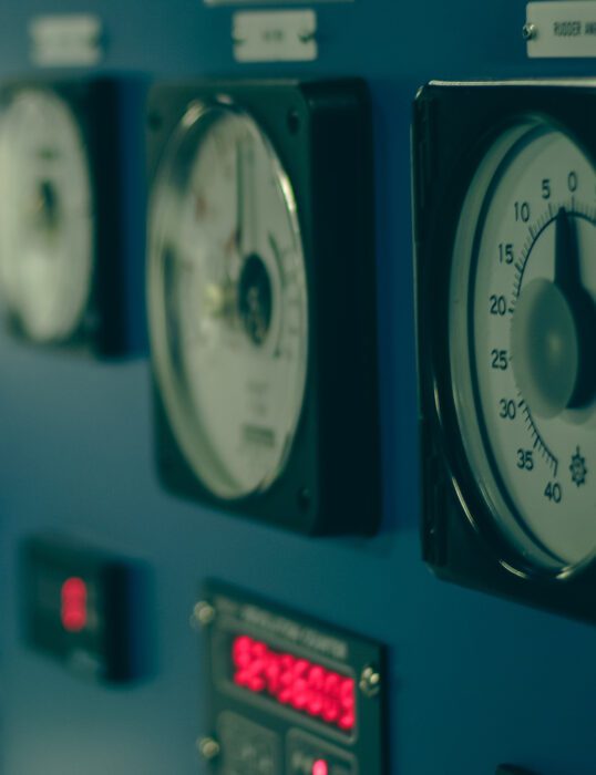 Dials on marine machine