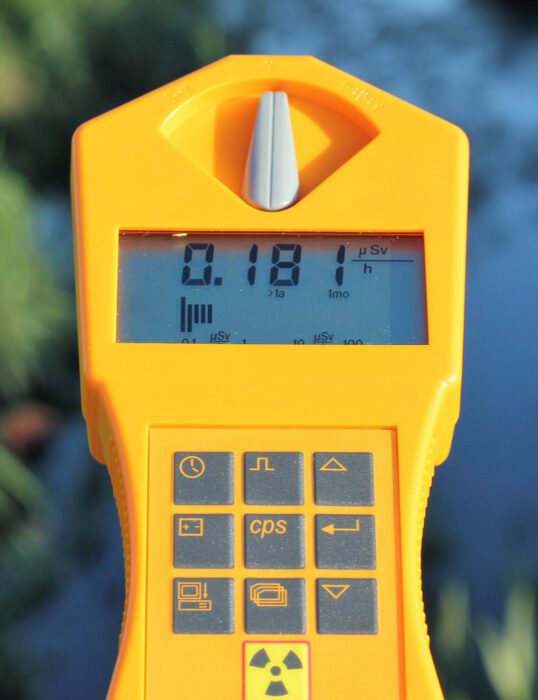 Nuclear measurement device